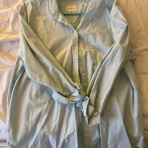 American Eagle Outfitters Blue Striped Button Down Shirt